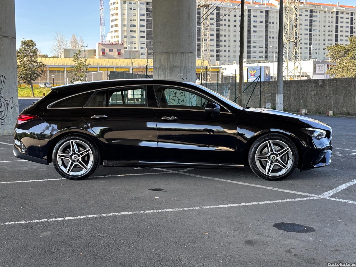 Mercedes-Benz CLA 220 d AMG Line Premium 2023 | 8G-Tronic | 190 CV | 9.000 Km | Garantia Mercedes | Full Extras — fotografia 8