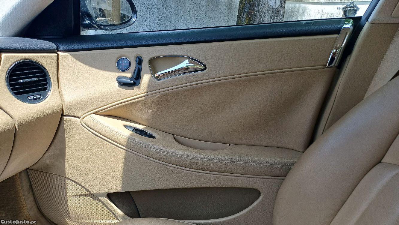 Mercedes-Benz CLS 350 3.5 V6 272cv — fotografia 7