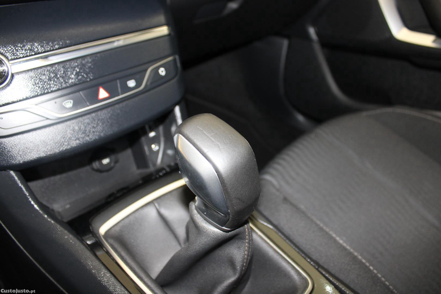 Peugeot 308 1.2 THP 110 — fotografia 11