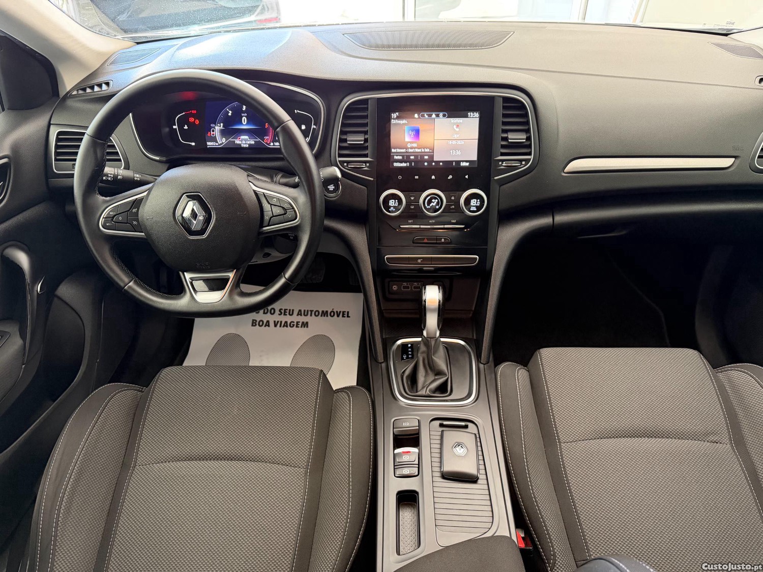 Renault Mégane Sport Tourer1.5 Blue dci Equilibre EDC — fotografia 6