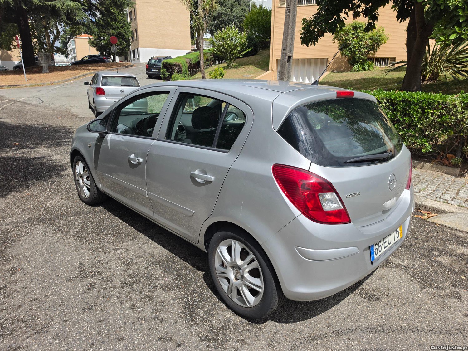 Opel Corsa 1.2 gasolina — fotografia 7