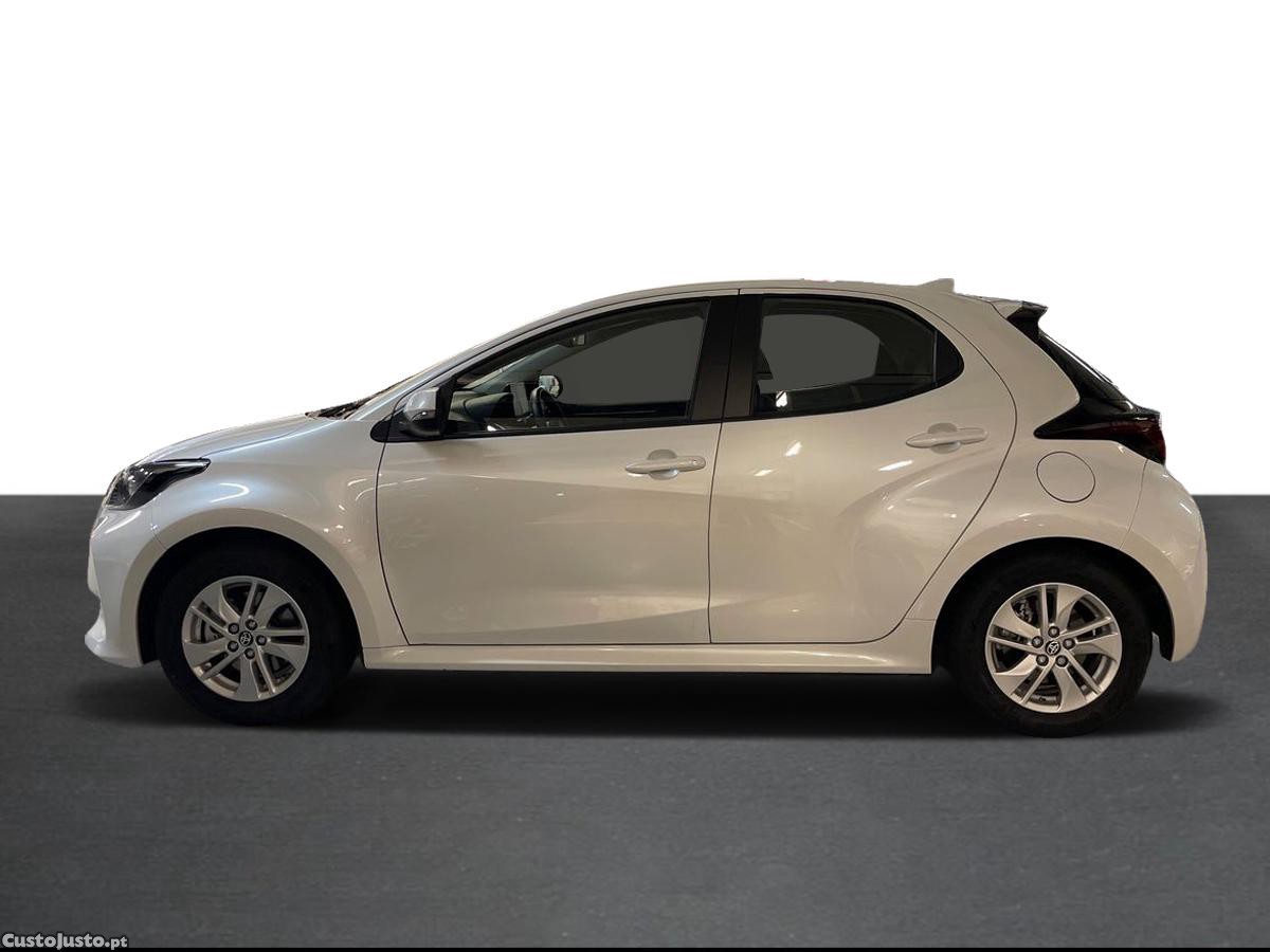 Toyota Yaris 1.5 HDF Comfort Plus — fotografia 13