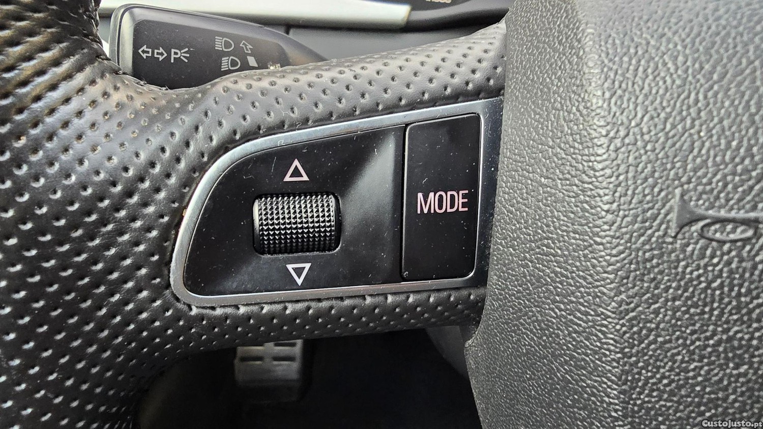 Audi A4 Avant 2.0 TDi Exclusive — fotografia 16