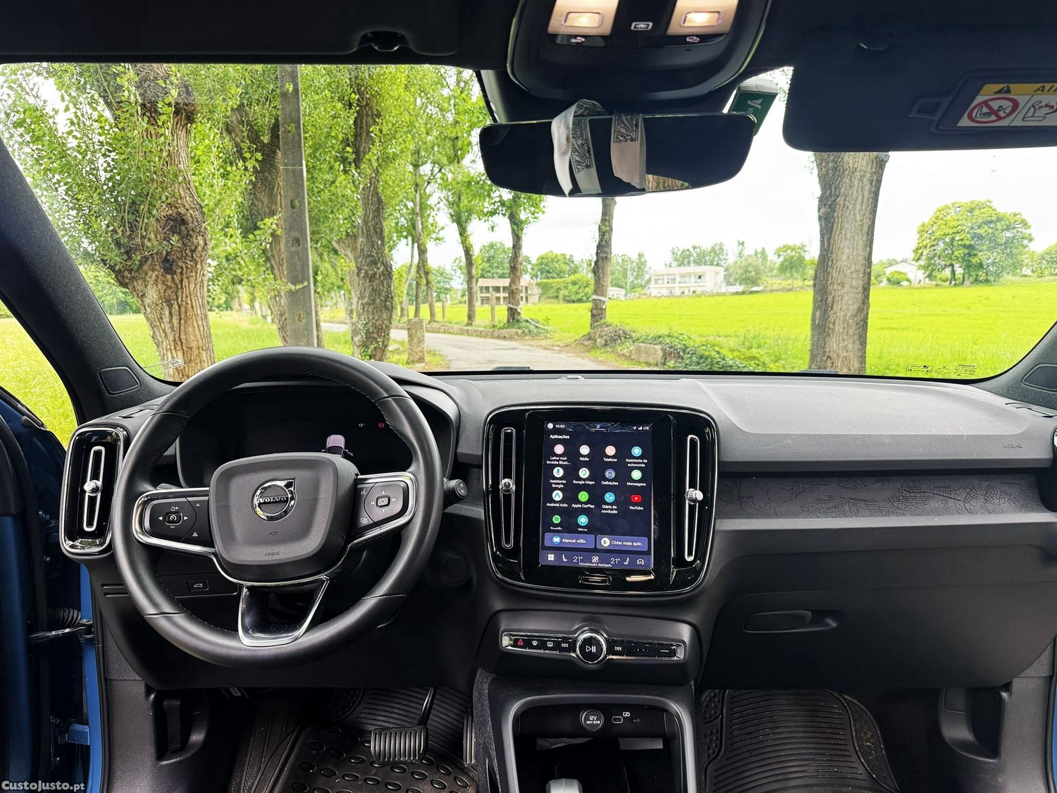 Volvo XC 40 Recharge Twin Plus — fotografia 8