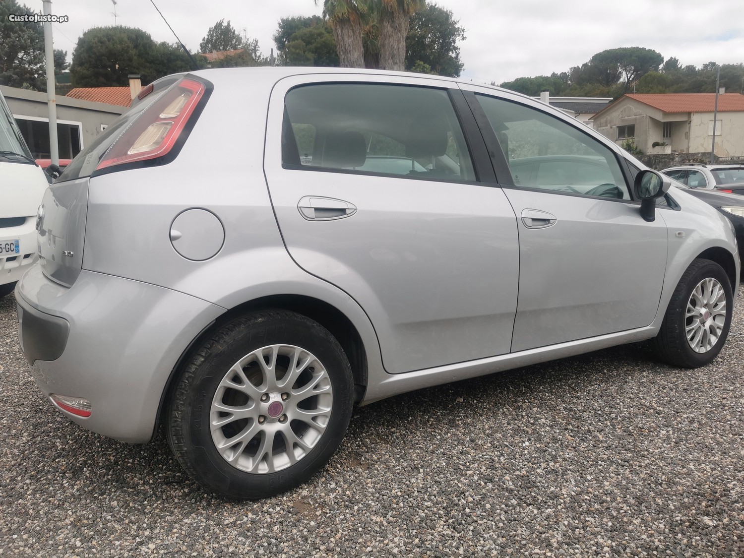 Fiat Grande Punto 1.1 C/AC — fotografia 8