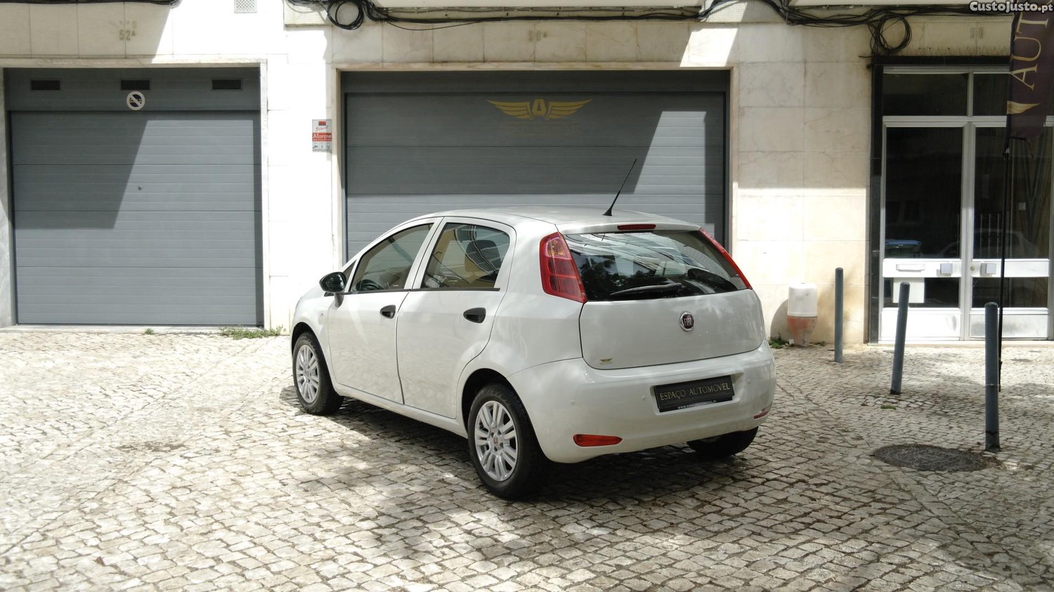 Fiat Punto 1.2 Lounge S&S — fotografia 20
