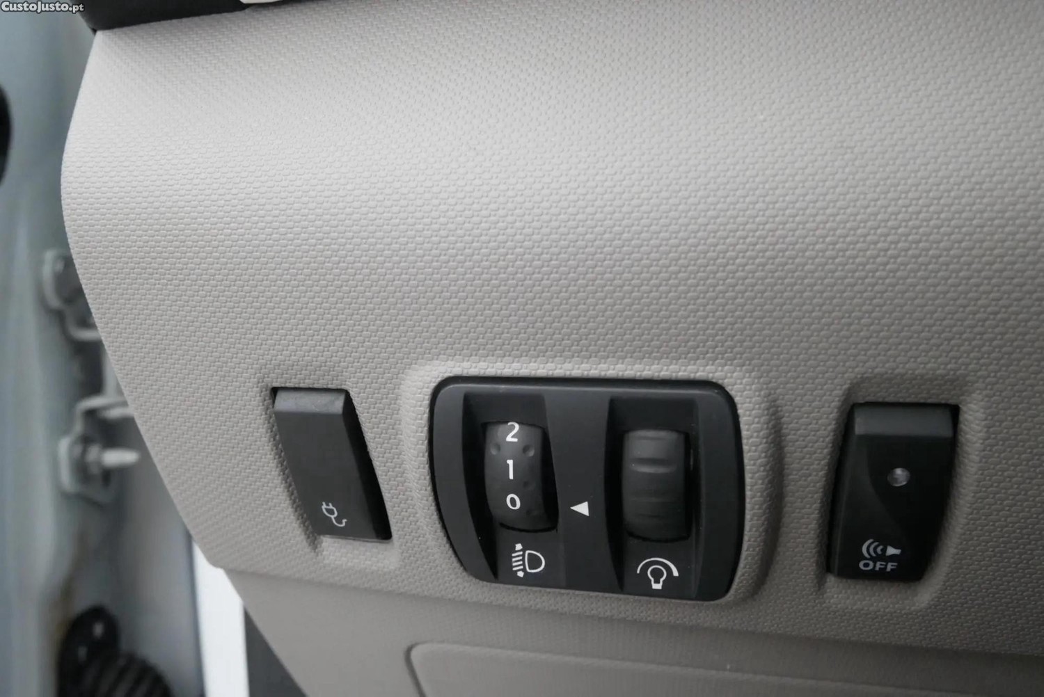 Renault Zoe 40 R75 LIFE (BATERIAS PROPRIAS) — fotografia 6