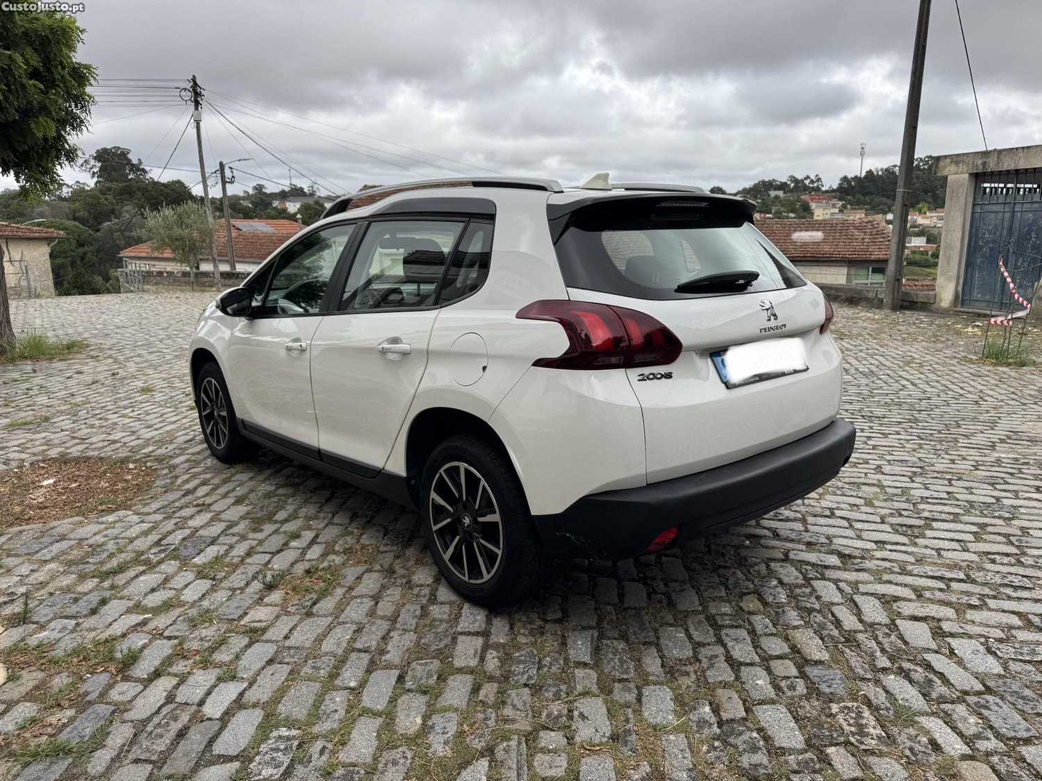 Peugeot 2008 1.5 diesel 122.000km!! — fotografia 9