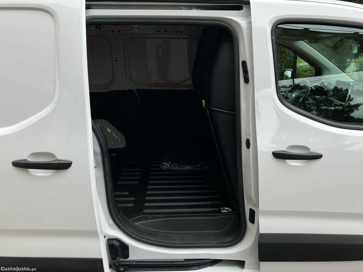 Toyota Proace City 1.5D L1 Exclusive — fotografia 7