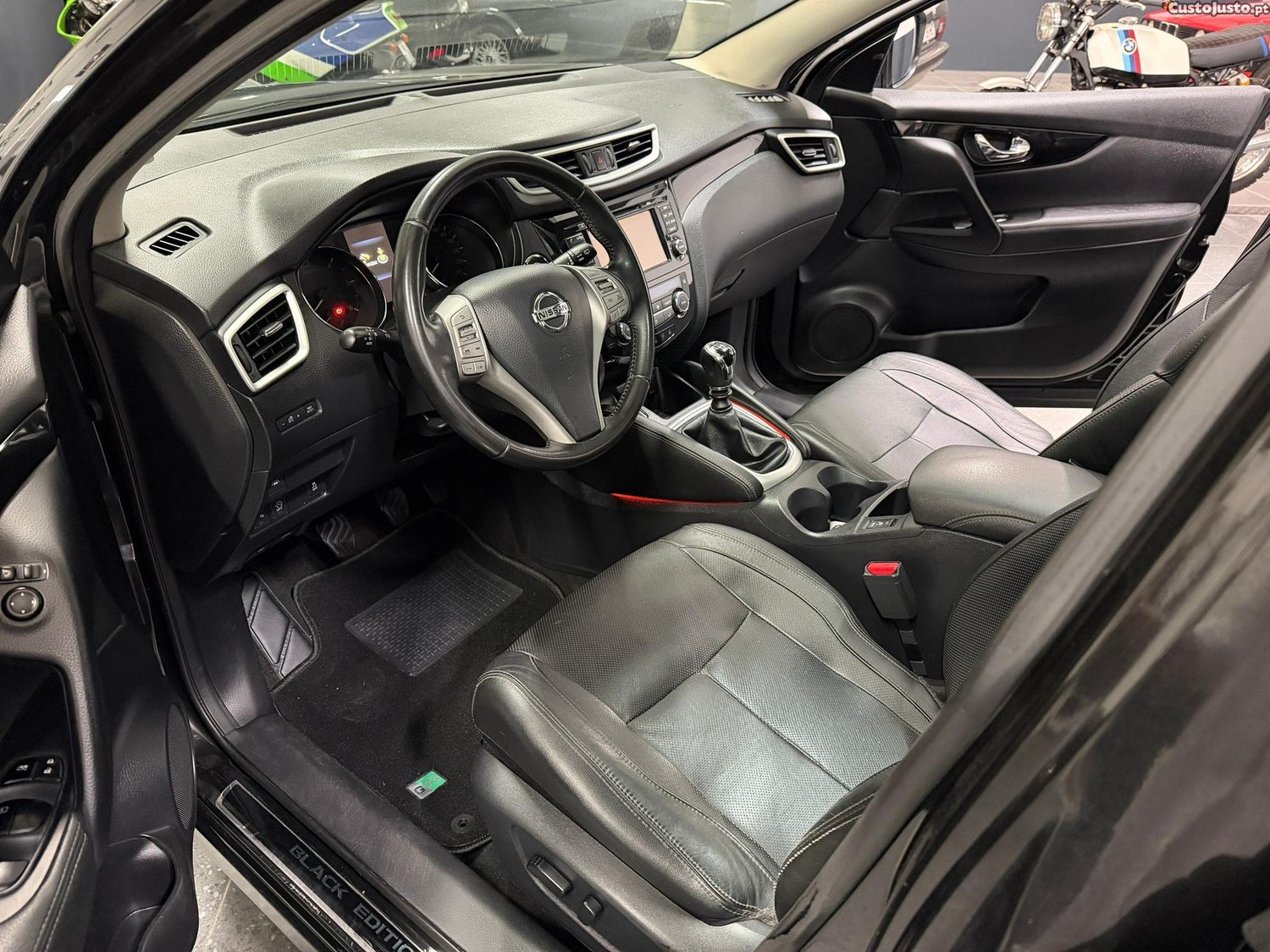 Nissan Qashqai 1.5 dCi Black Edition — fotografia 7