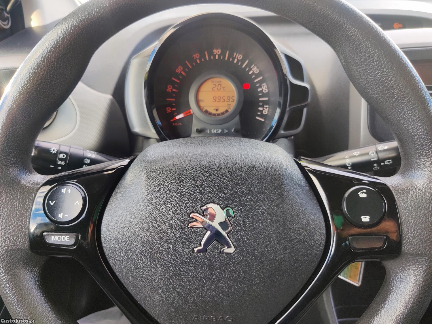 Peugeot 108 ACTIVE 1.0 VTI — fotografia 4