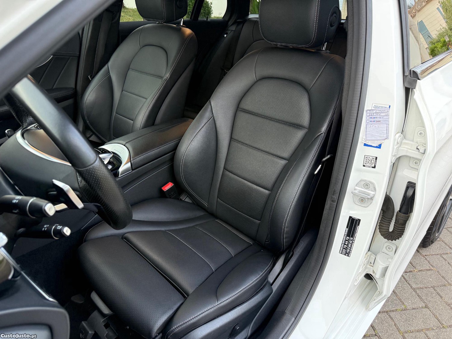 Mercedes-Benz C 220 d 170cv Auto. Pack AMG — fotografia 6