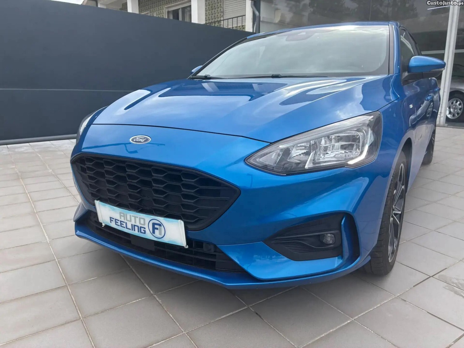 Ford Focus 1.0 EcoBoost Mild-Hybrid ST-Line X — fotografia 21