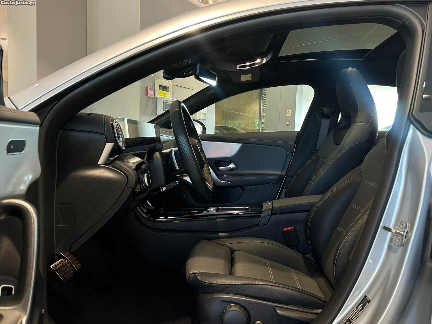 Mercedes-Benz CLA 250 e AMG Line — fotografia 16