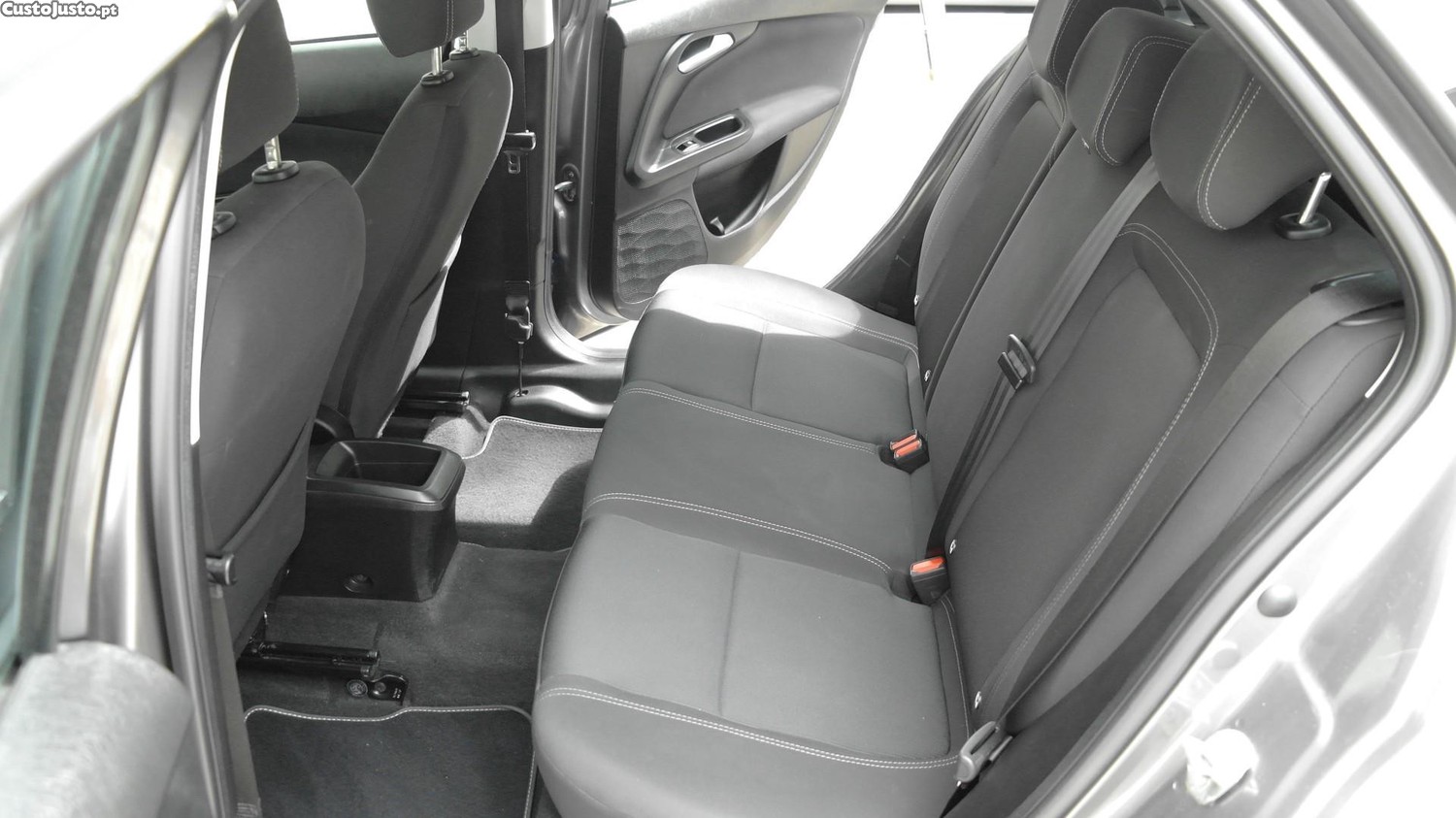Fiat Tipo 1.3 MultiJet City Life — fotografia 10