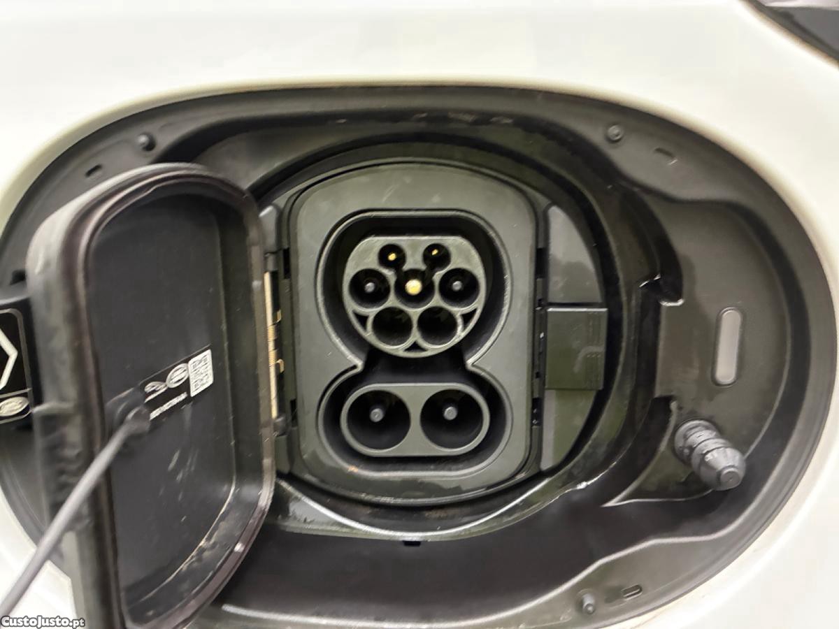 Land Rover Evoque 1.5 P300e AWD R-Dynamic Auto — fotografia 2