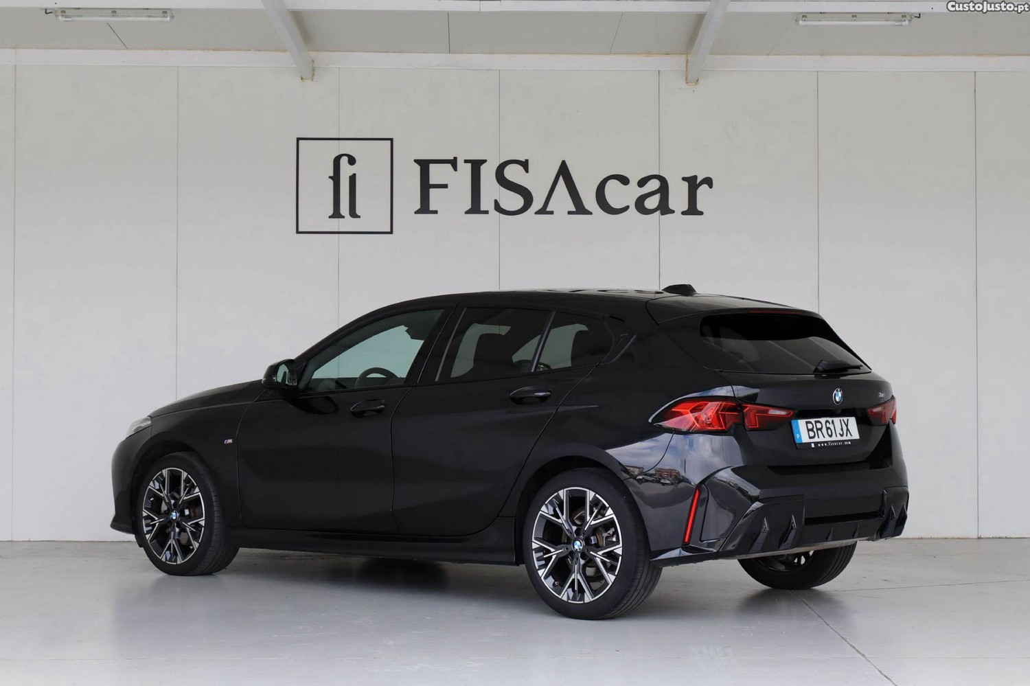 BMW 116 Pack Desportivo M — fotografia 23