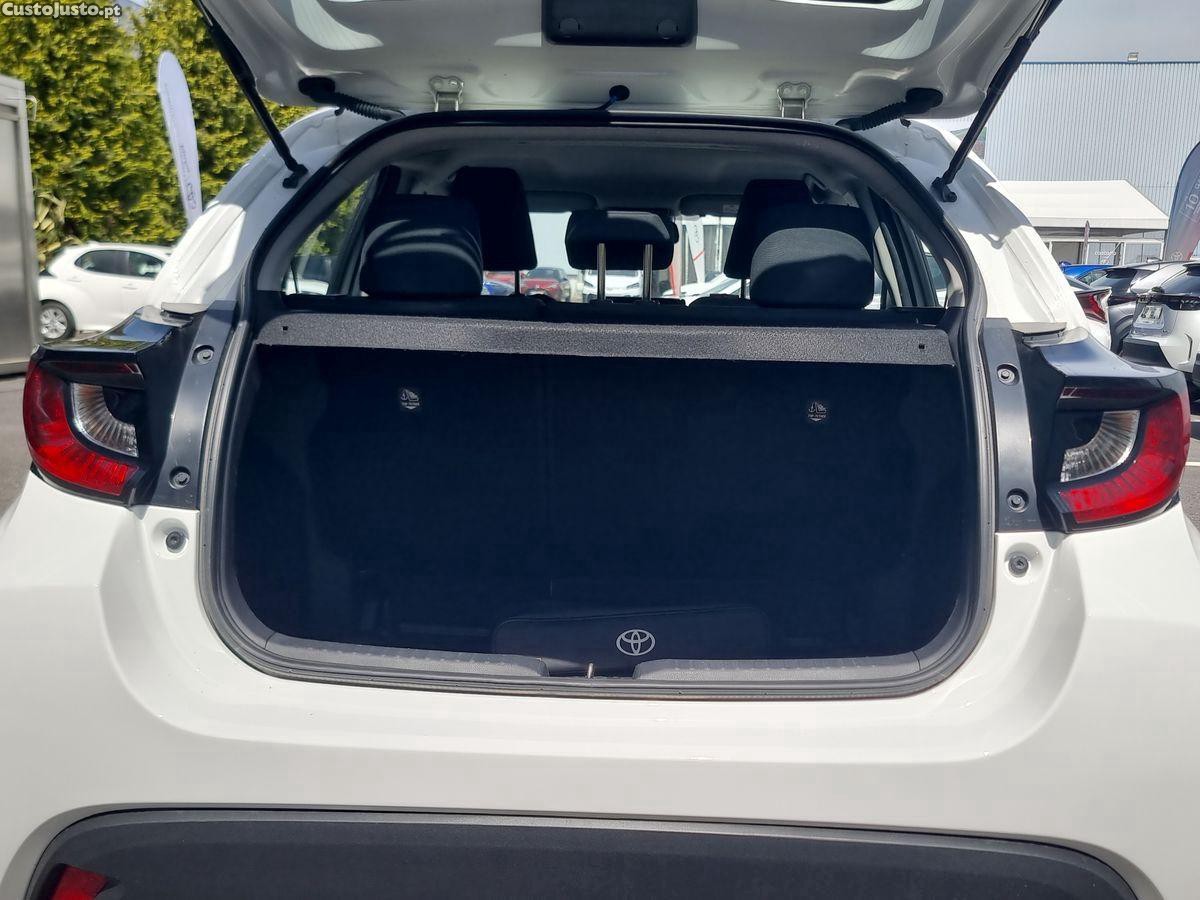 Toyota Yaris 1.5 HDF Comfort Plus — fotografia 6