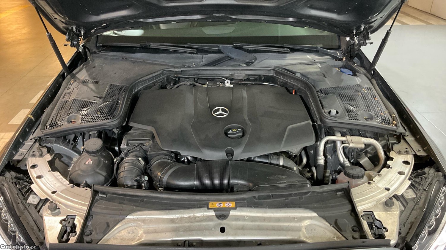 Mercedes-Benz C 220 220 d AMG LINE AUTOMATIC 9G NACIONAL — fotografia 8