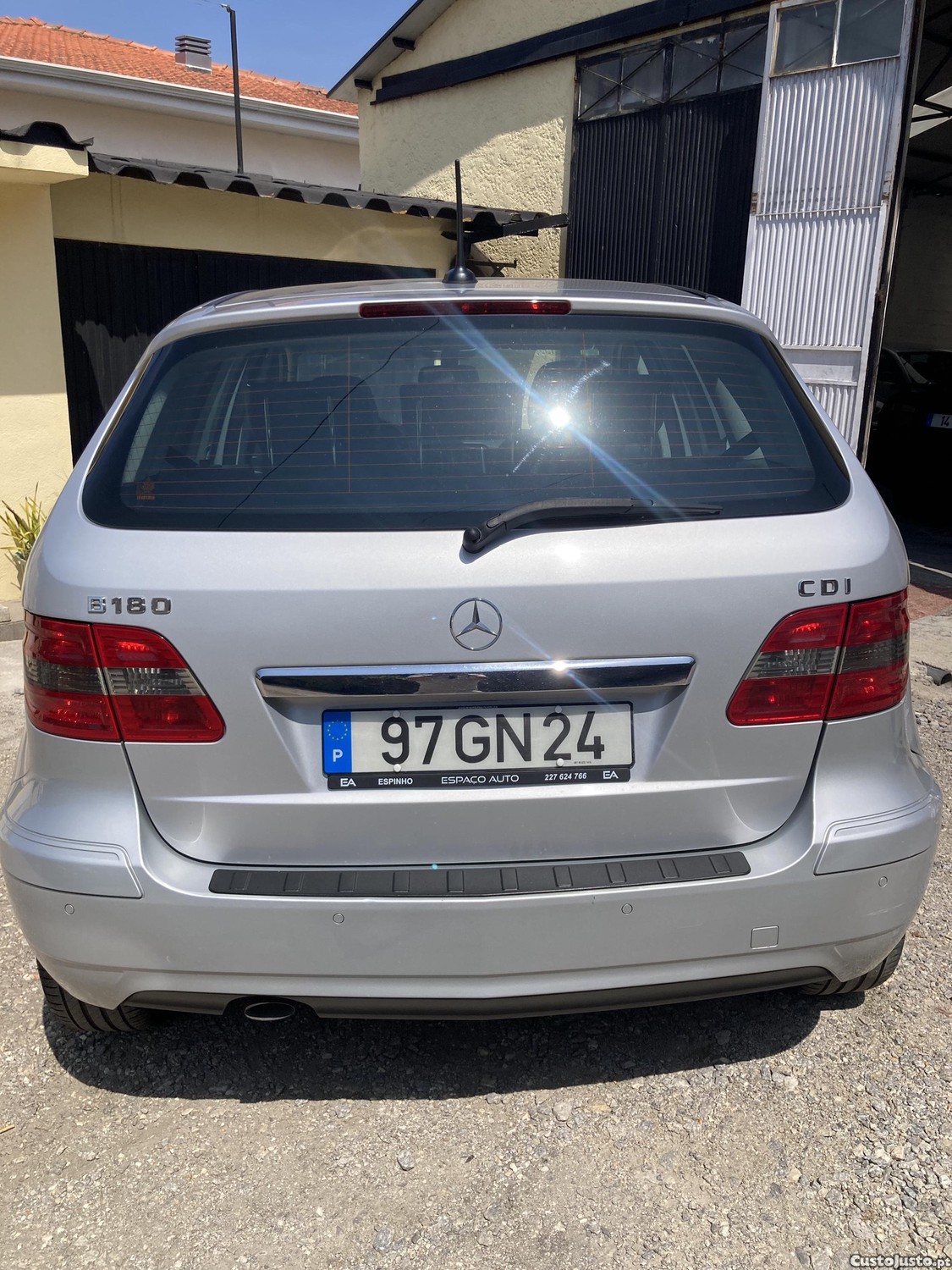 Mercedes-Benz B 180 CDI económica familiar impecável — fotografia 7