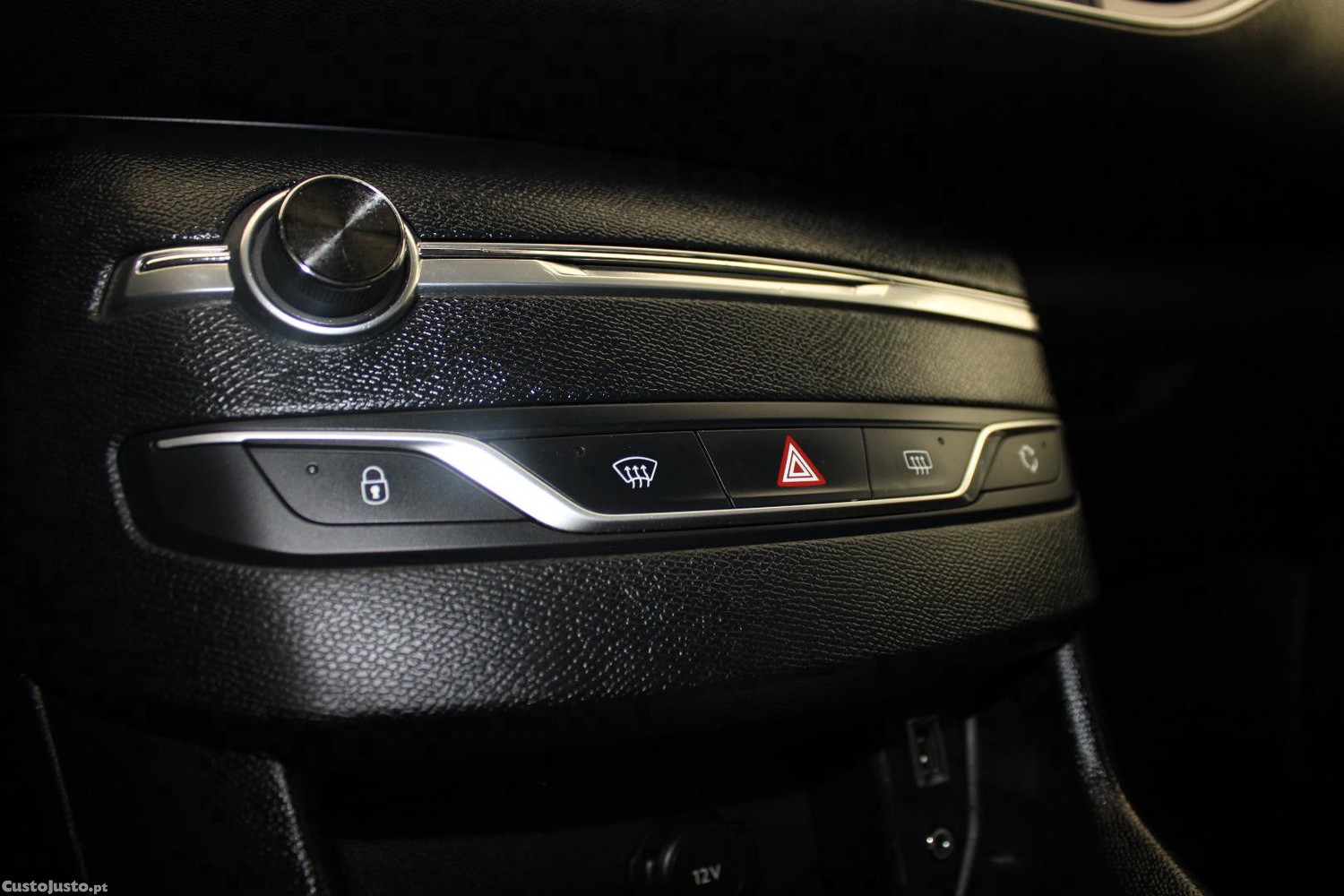 Peugeot 308 1.2 THP 110 — fotografia 12