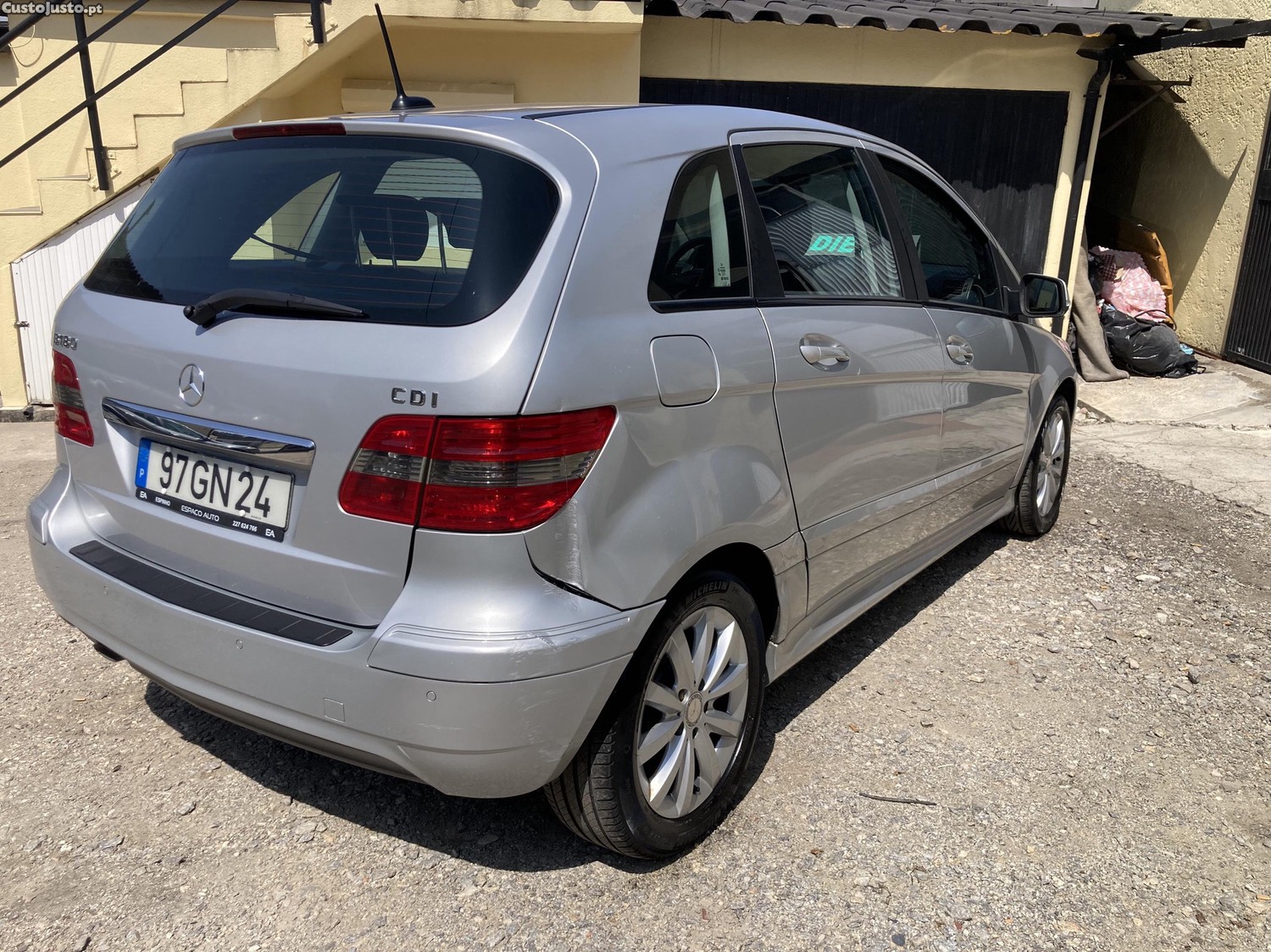 Mercedes-Benz B 180 CDI económica familiar impecável — fotografia 6