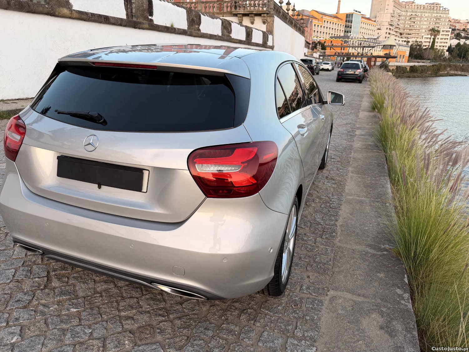 Mercedes-Benz A 200 d 7G-DCT Urban — fotografia 19