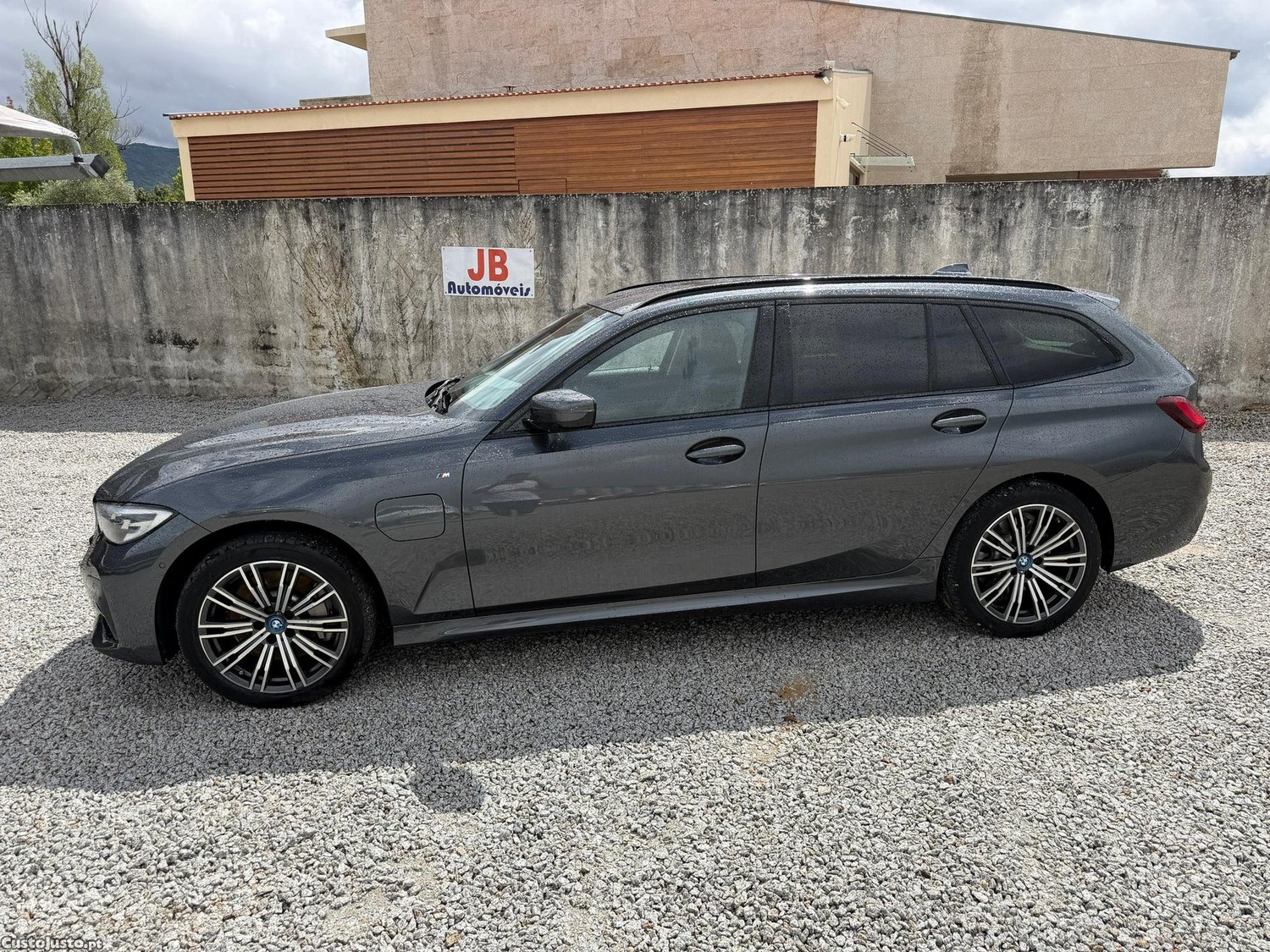 BMW 330 e xDrive Aut. M Sport — fotografia 11