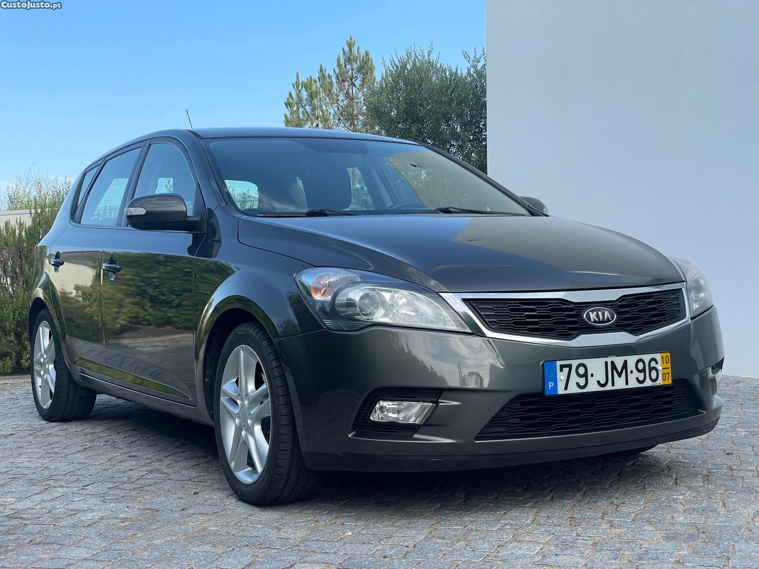 Kia Ceed CRDI EX ECO — fotografia 11