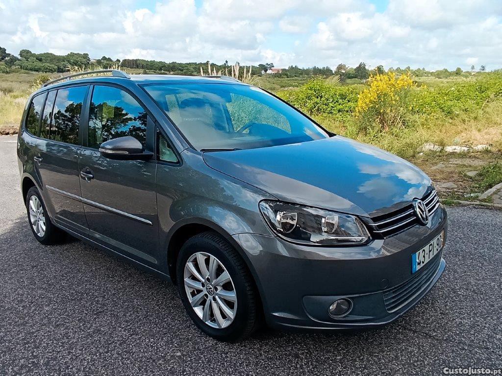 Volkswagen Touran 1.6 TDI 7 Lugares Nacional — fotografia 6