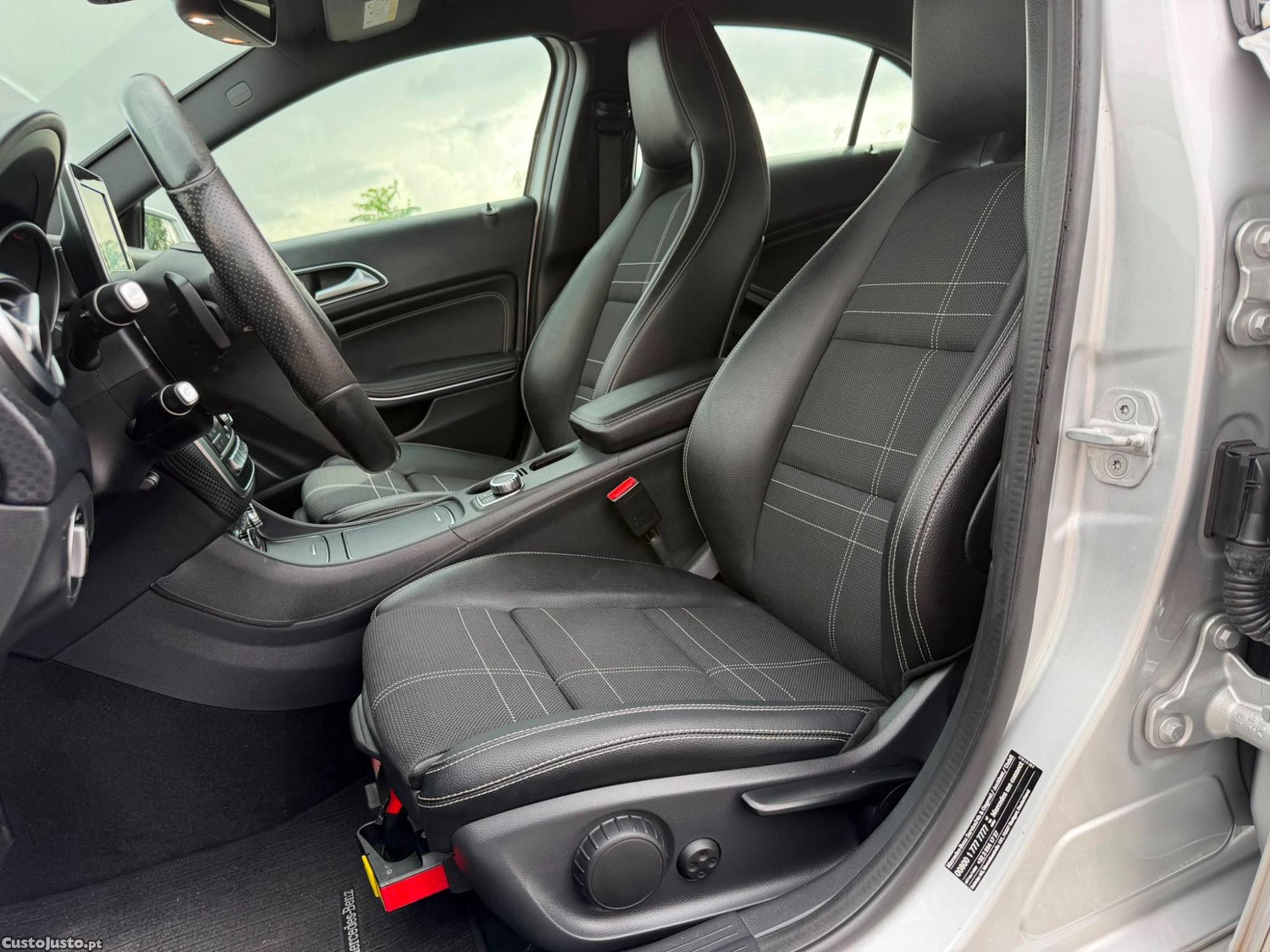 Mercedes-Benz A 180 Cdi Urban Cx Auto 7G-DCT StreetStyle — fotografia 6