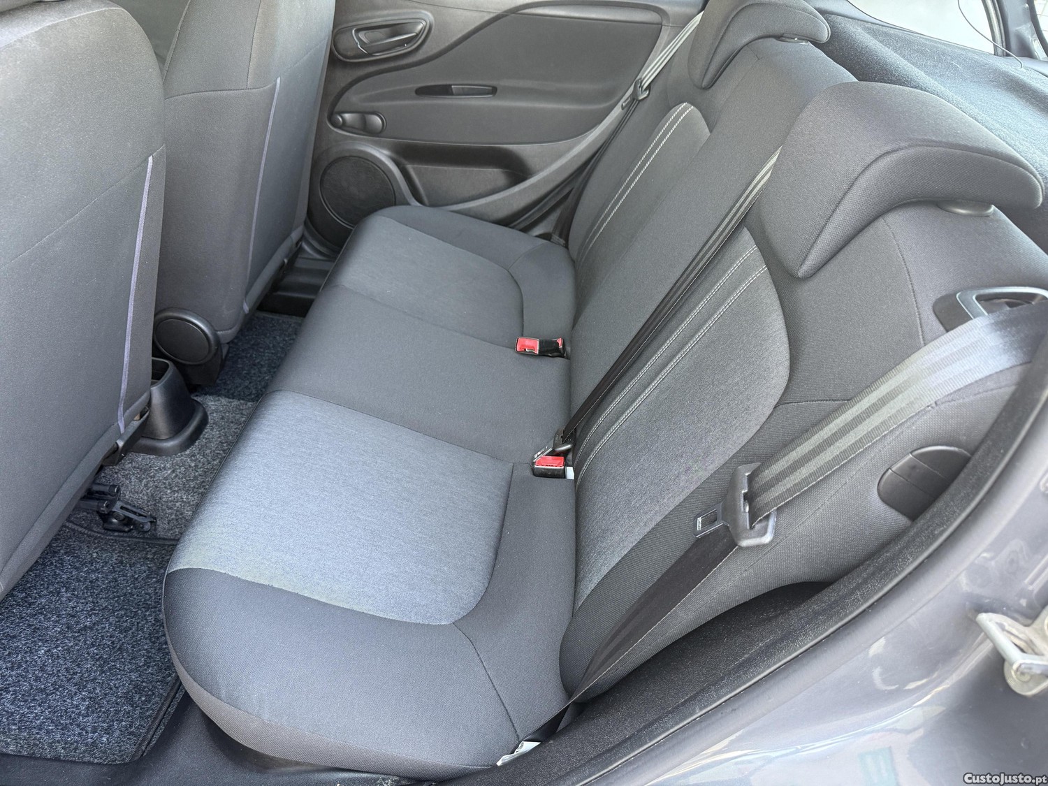 Fiat Punto Easy — fotografia 3