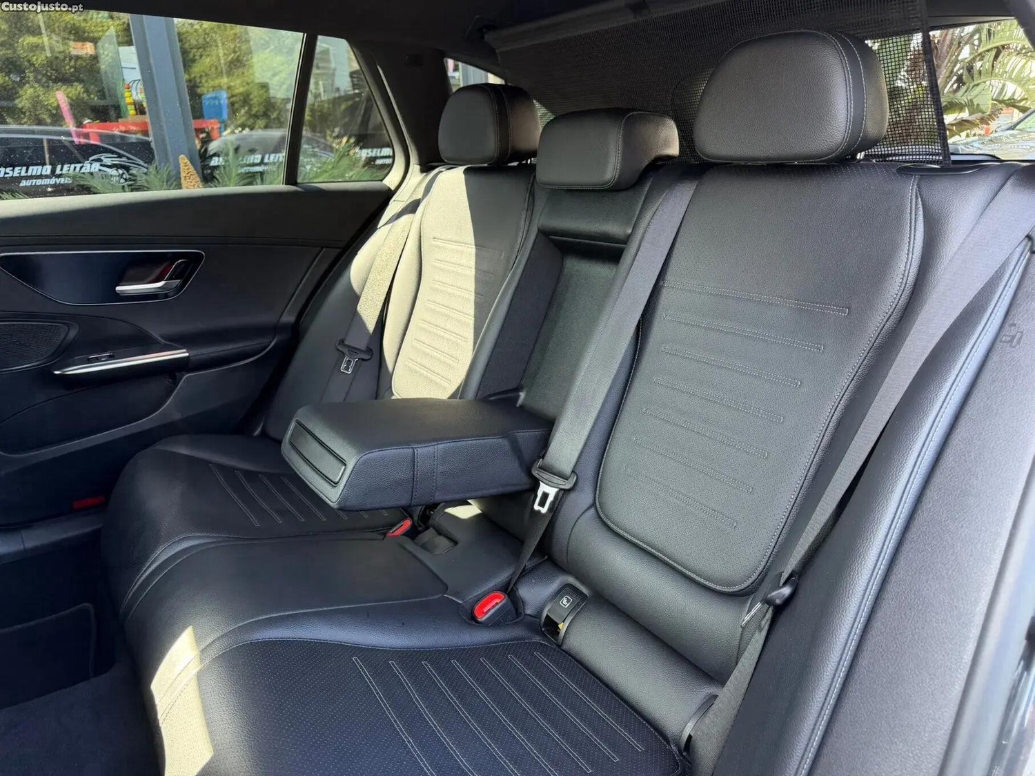 Mercedes-Benz C 300 e AMG Line — fotografia 11