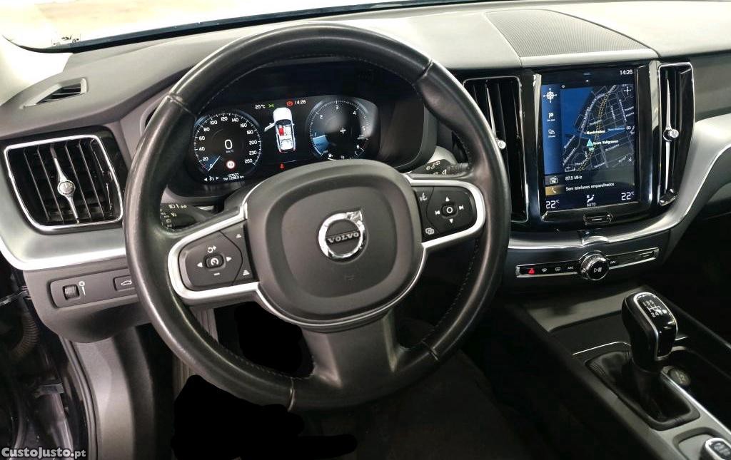 Volvo XC60 D3 MOMENTUM - 18 — photo 3