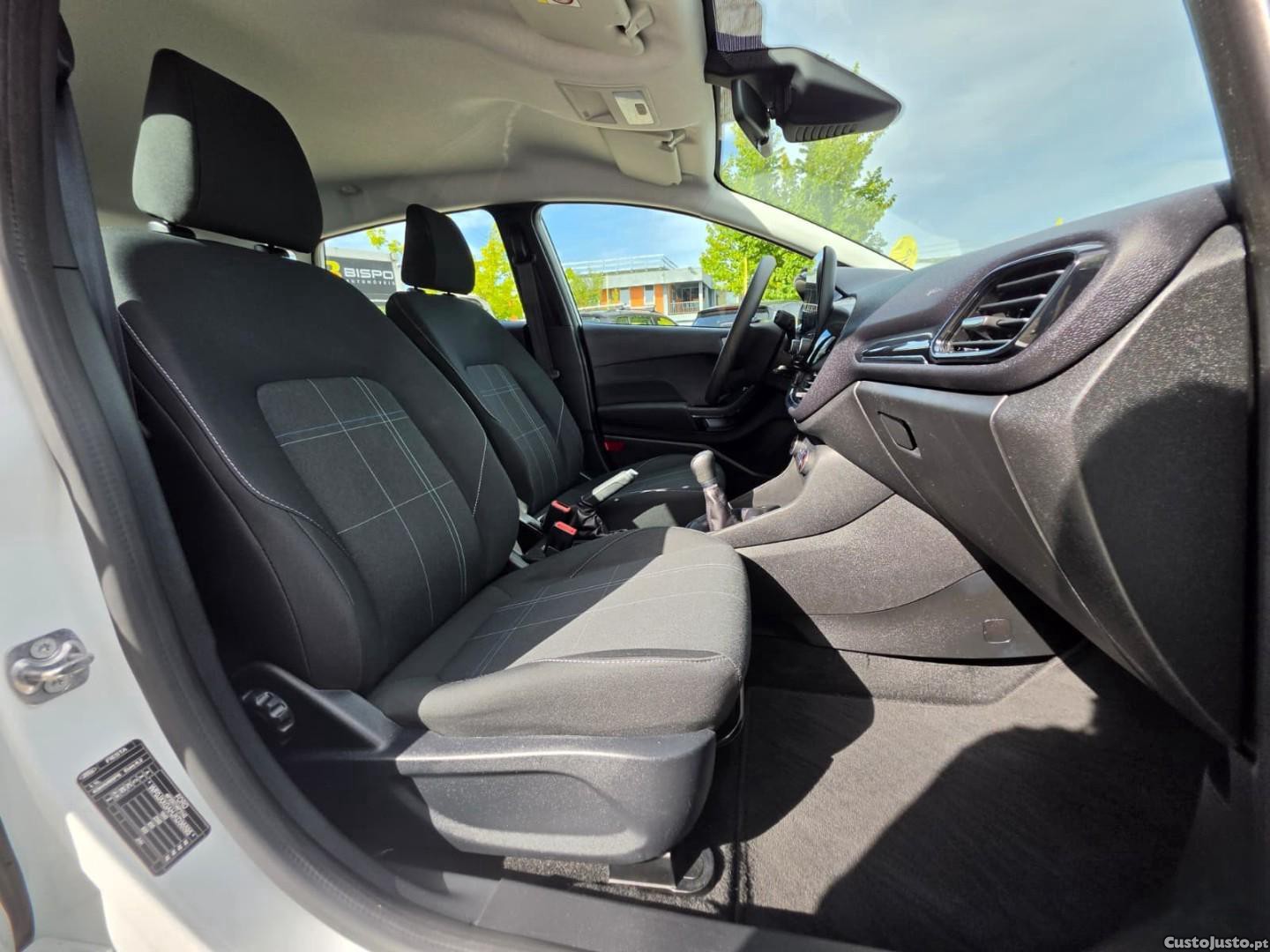 Ford Fiesta 1.0 EcoBoost S&S COOL&CONNECT — fotografia 8