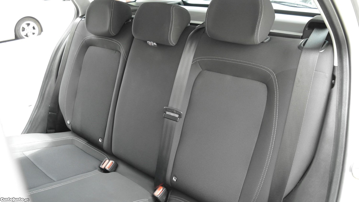 Fiat Tipo 1.3 MultiJet City Life — fotografia 9