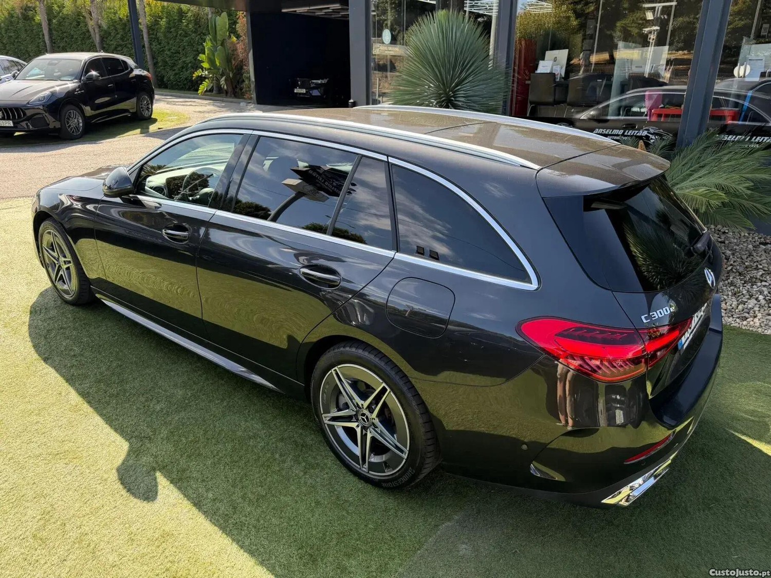 Mercedes-Benz C 300 e AMG Line — fotografia 19