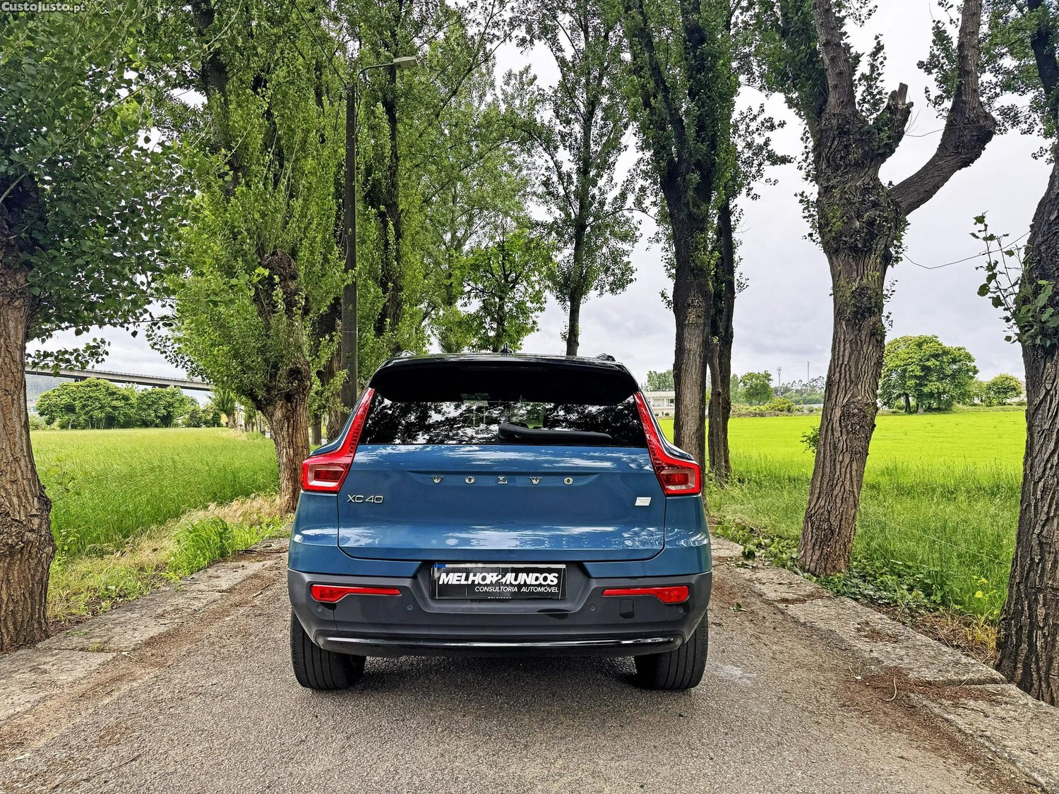Volvo XC 40 Recharge Twin Plus — fotografia 15