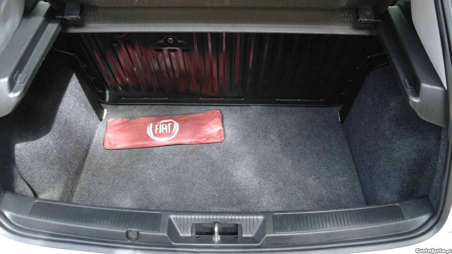 Fiat Punto 1.2 Lounge S&S — fotografia 18