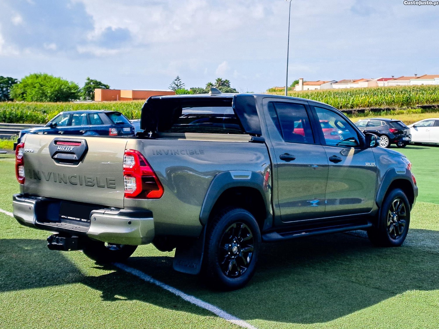 Toyota Hilux INVICIBLE 2.8 D4D CD 204CV DIESEL 2022 — fotografia 25