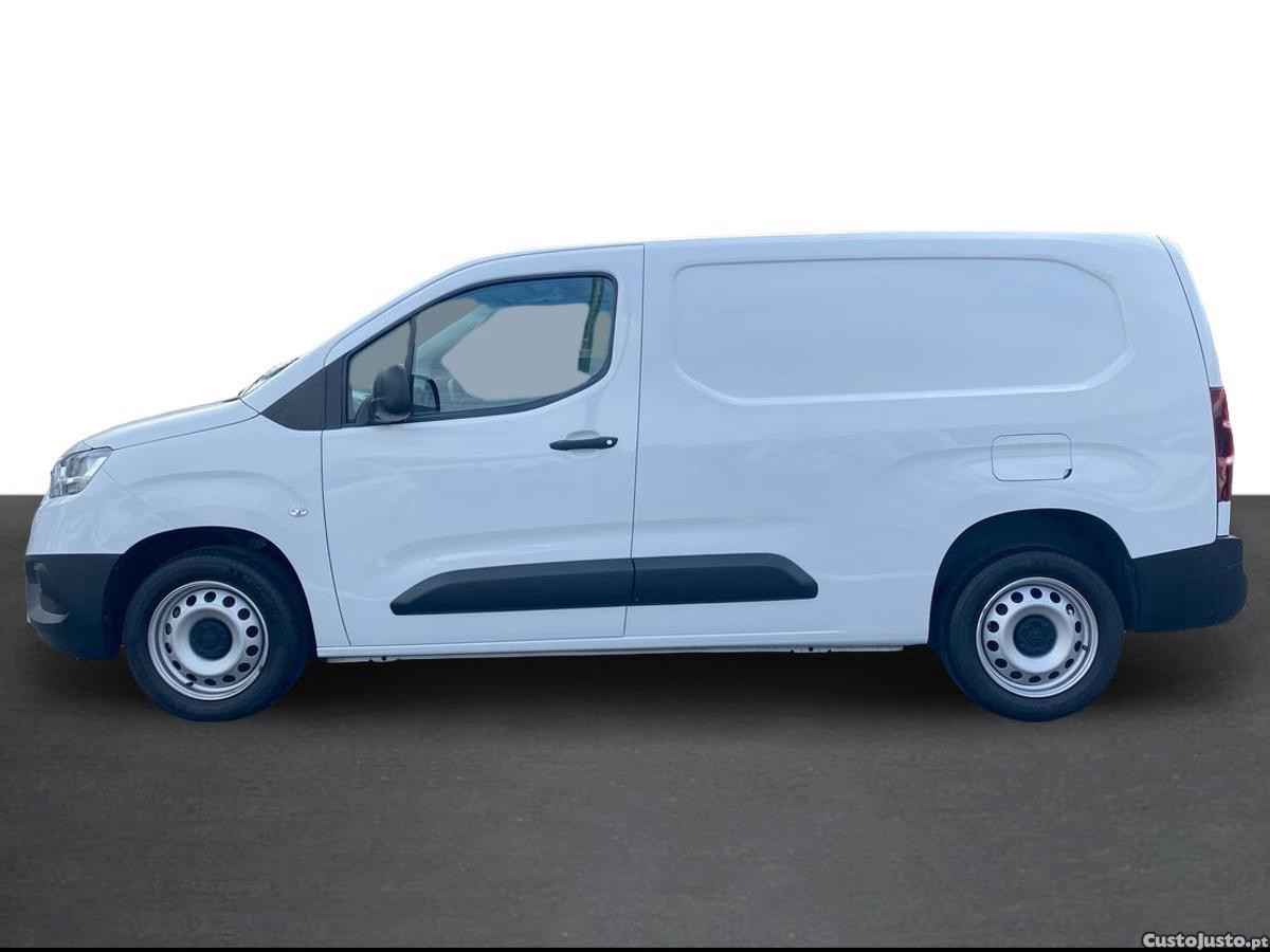 Toyota Proace City 1.5D L2 Comfort — fotografia 13