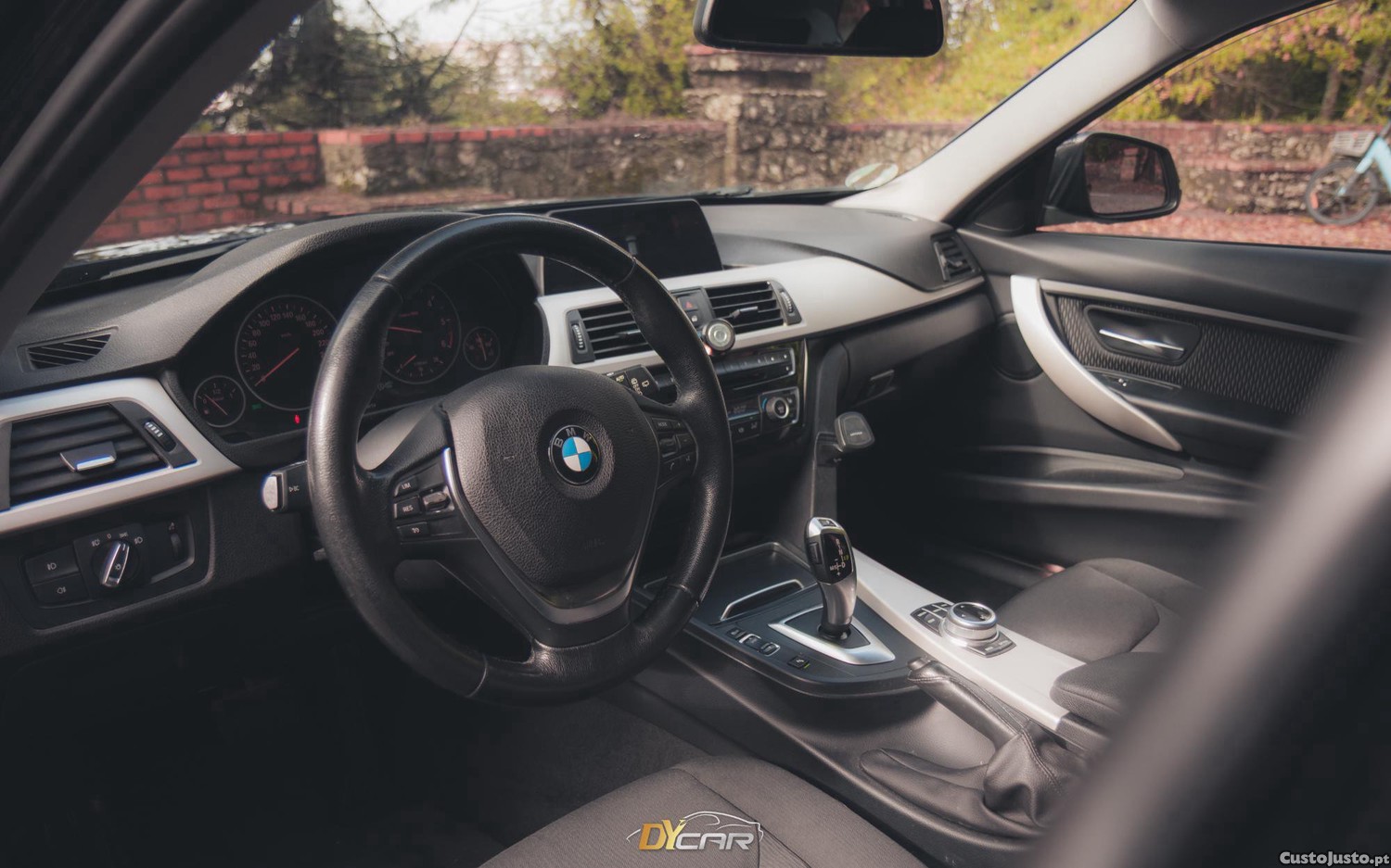 BMW 320 TOURING D — fotografia 8