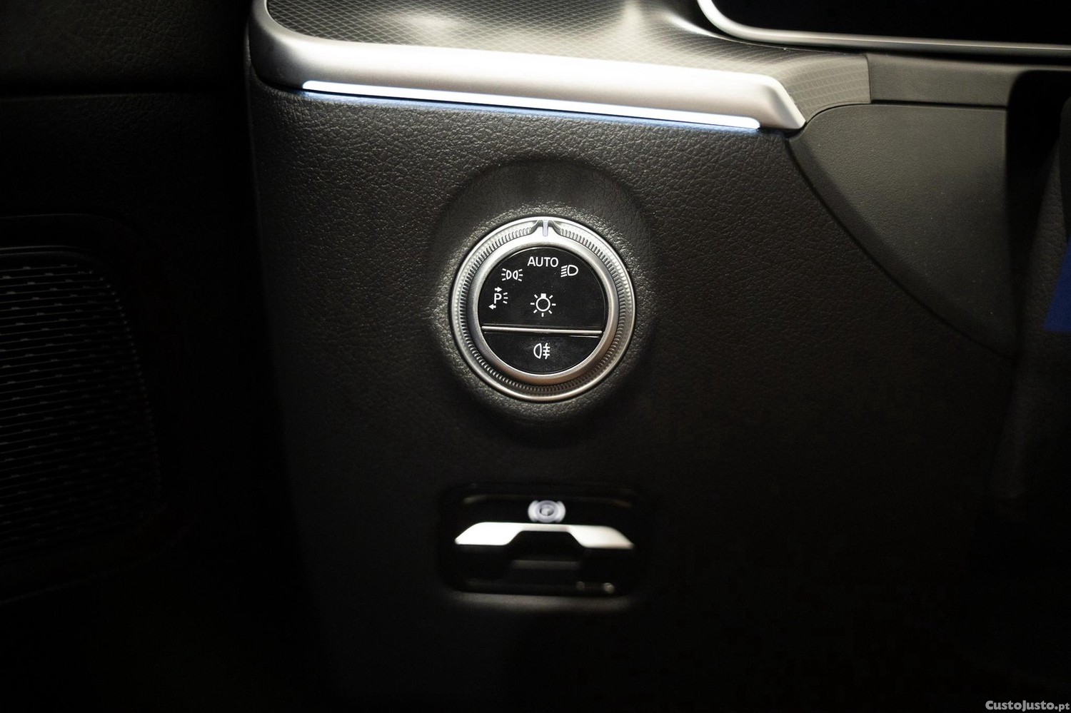 Mercedes-Benz C 300 e — fotografia 19