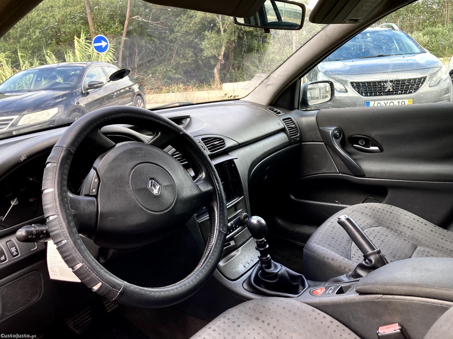 Renault Laguna 1.9 120cv — fotografia 2