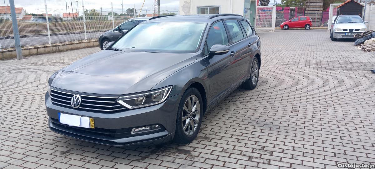 Volkswagen Passat 2.0TDI 150 CV BLUEMOTION — fotografia 4