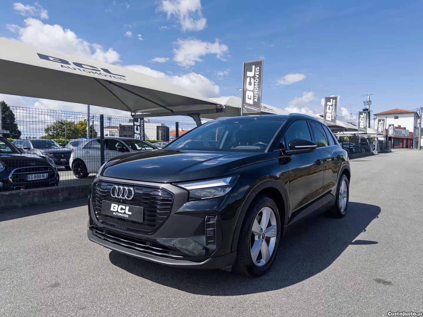 Audi Q4 40 - 22 — photo 3