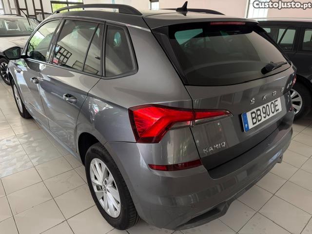 Skoda Kamiq 1.0 TSI DSG — fotografia 15