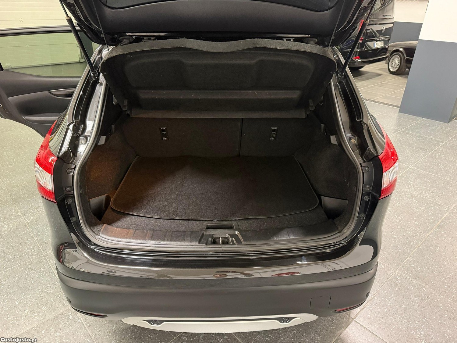 Nissan Qashqai 1.5 dCi Black Edition — fotografia 3