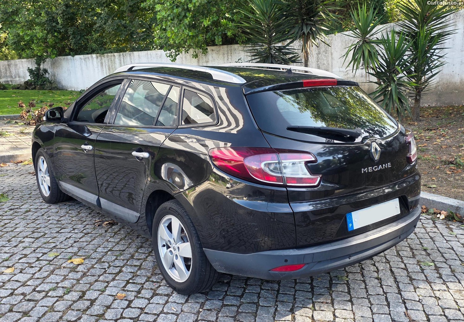 Renault Mégane 1.5 dci dynamic — fotografia 12