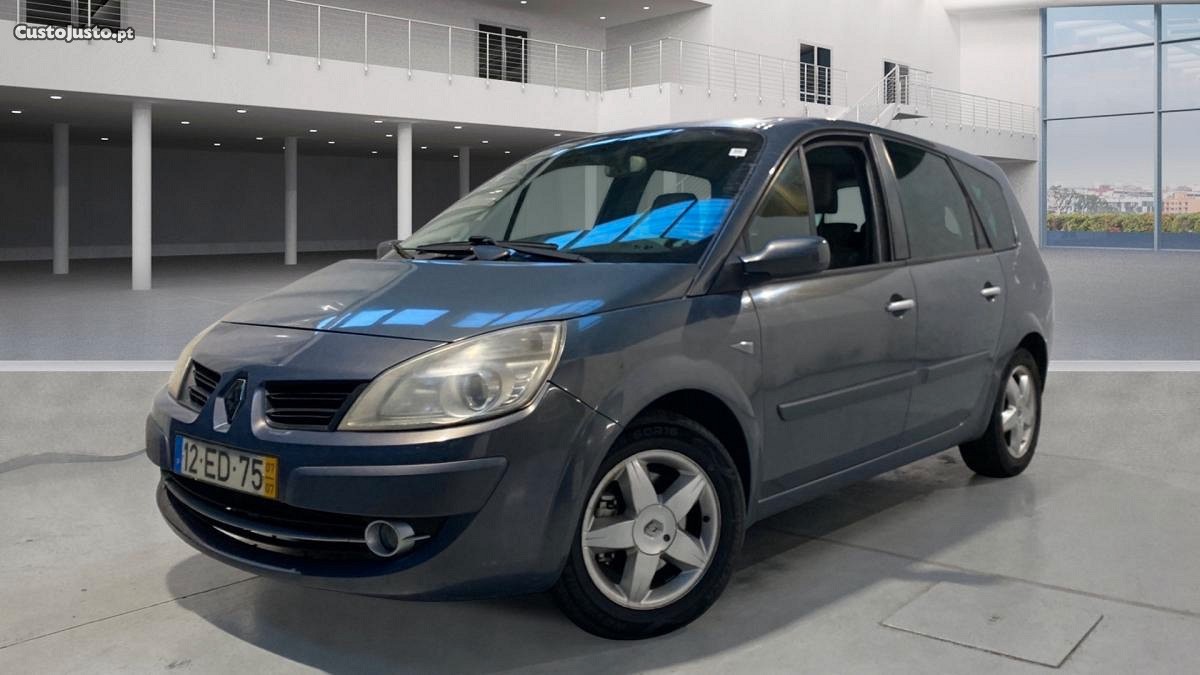 Renault Grand Scnic 2 1.5dci 7 lug luxe - 07